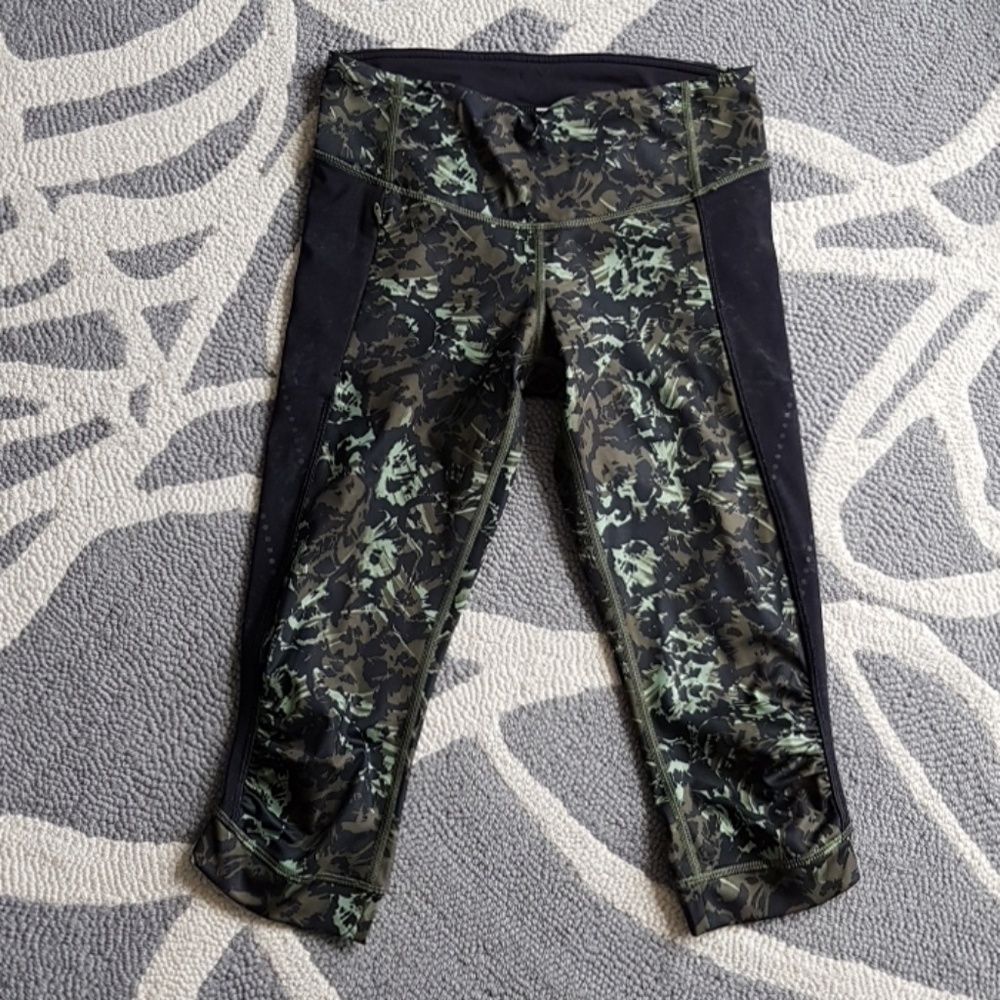 Lululemon crop pants 17" nulux
